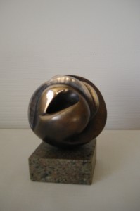 Forløsning III, bronze på granit 18x14x14